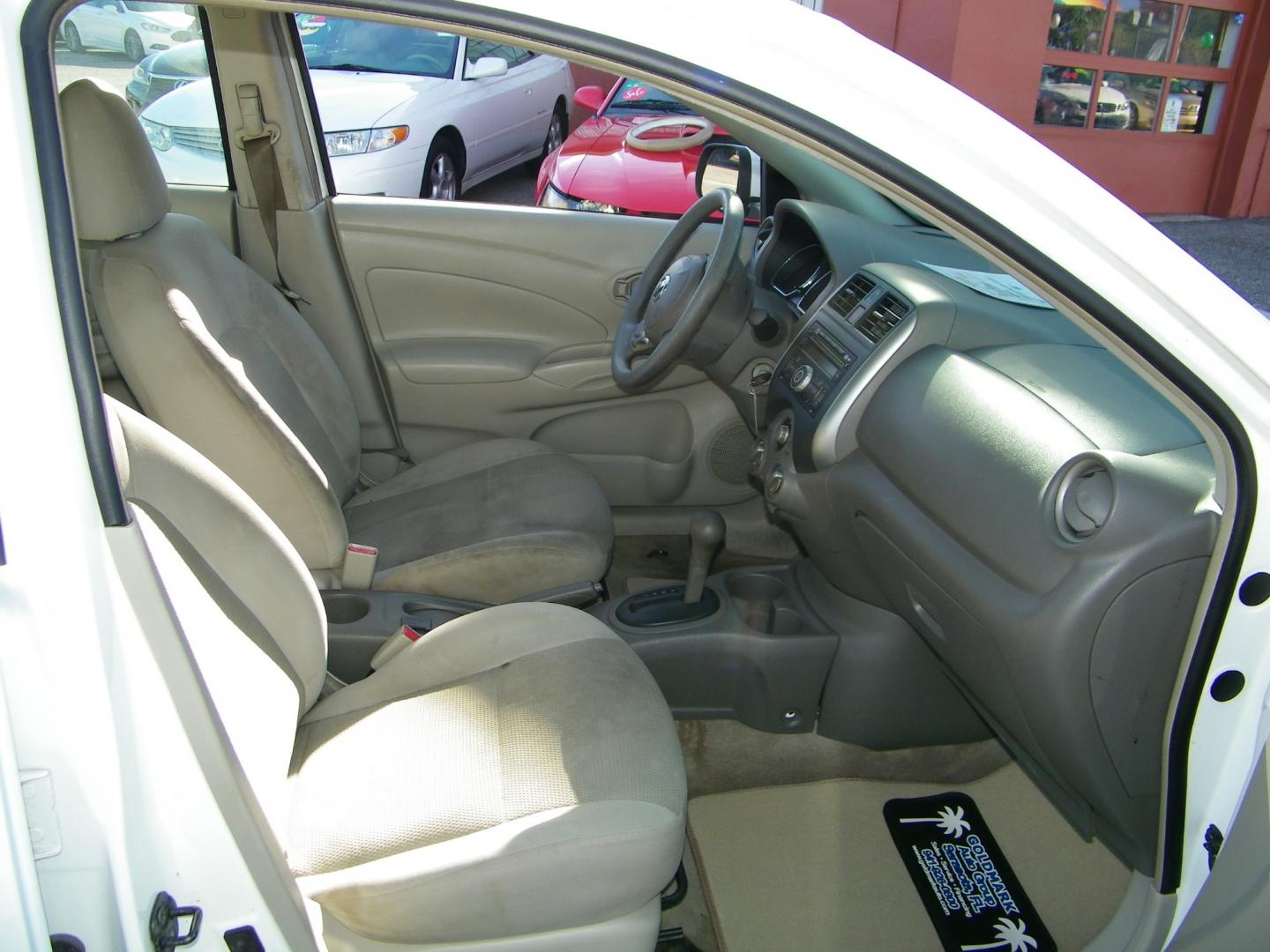 2012 White /Black Nissan Versa SV (3N1CN7AP3CL) with an L4, 1.6L engine, Automatic transmission, located at 4000 Bee Ridge Road, Sarasota, FL, 34233, (941) 926-0300, 27.298664, -82.489151 - Photo#13